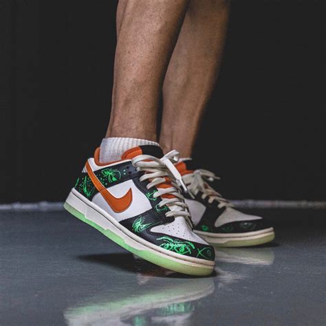 dunk low premium halloween 2021